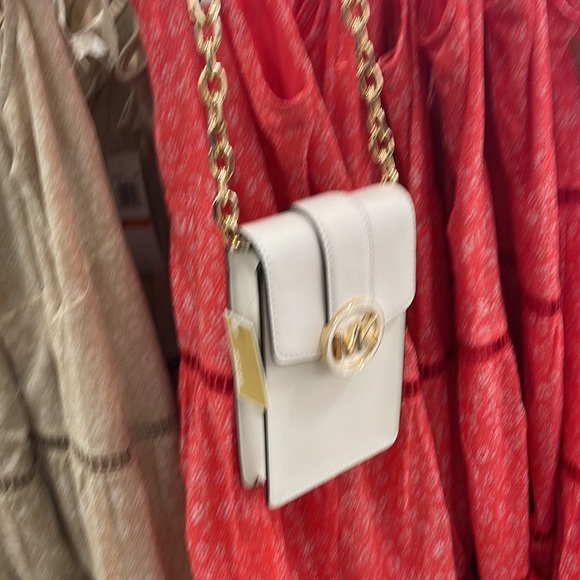 MICHAEL KORS CARMEN SMALL FAUX LEATHER PHONE CROSSBODY BAG - Picture 14 of 16